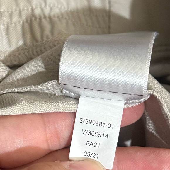 Athleta Brooklyn Camo Jogger - Picture 9 of 10